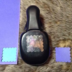 Stampin' Up! Office - STAMPIN' UP! Scallop Square Punch Scrapbook tool Stampin' Up! Office - STAMPIN' UP! Scallop Square Punch Scrapbook tool